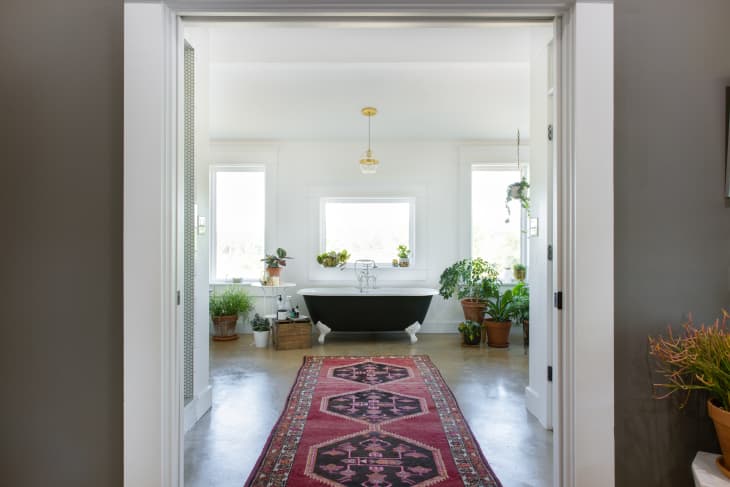 Garden tub mat top
